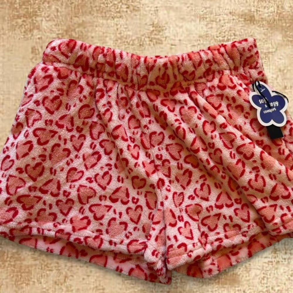 Better Unsaid Pink Cheetah Heart Plush Lounge Shorts NWT Large H-MOMOCHTHRT-‎